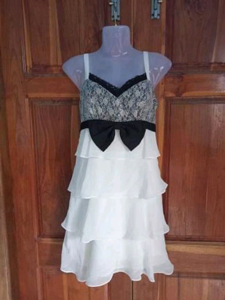Lace Strip Cute Bow Dress