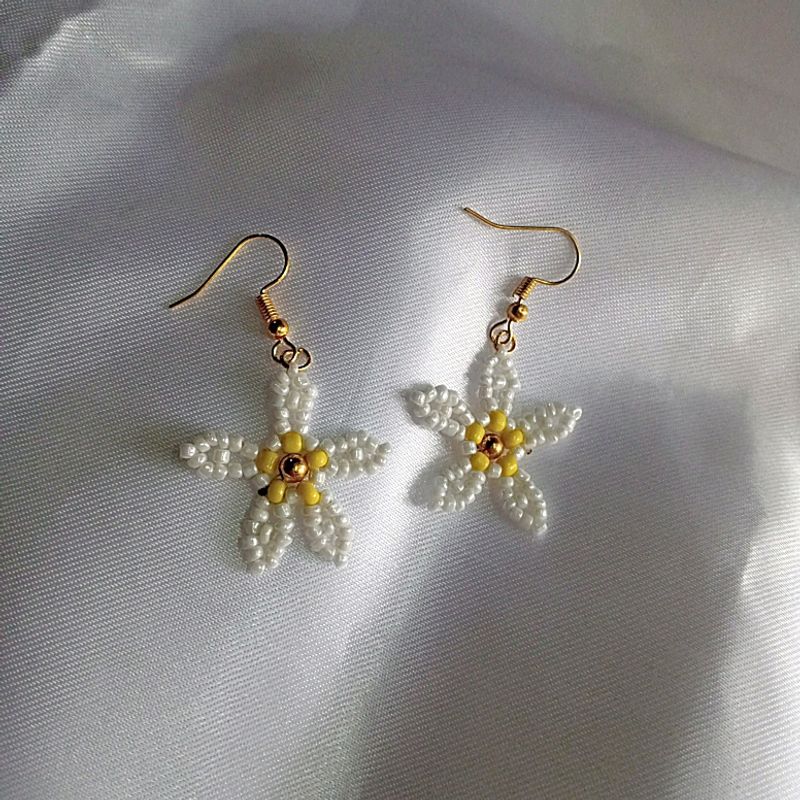 Beaded Flower Earring 🌼🌼