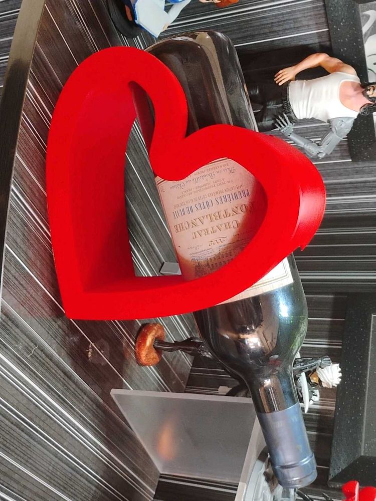 Red Heart Wine holder 3d printed gift