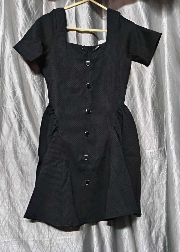 Chic Black Button-Down Dress