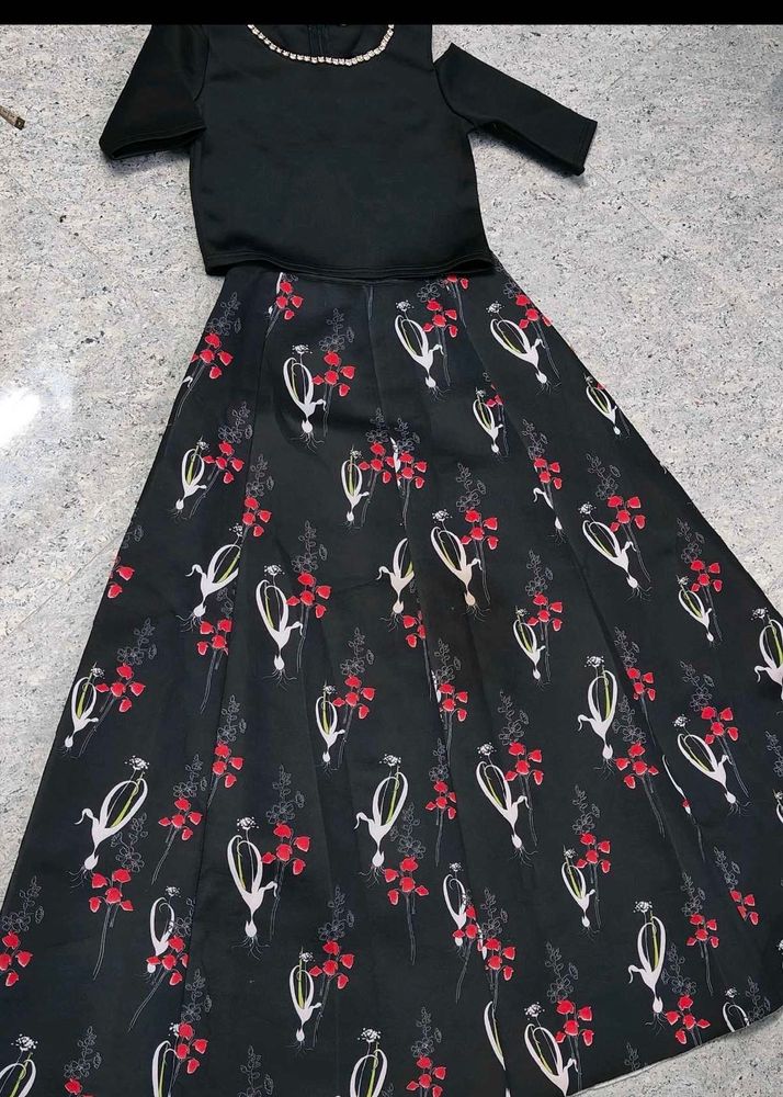 Chic Floral Skirt Set