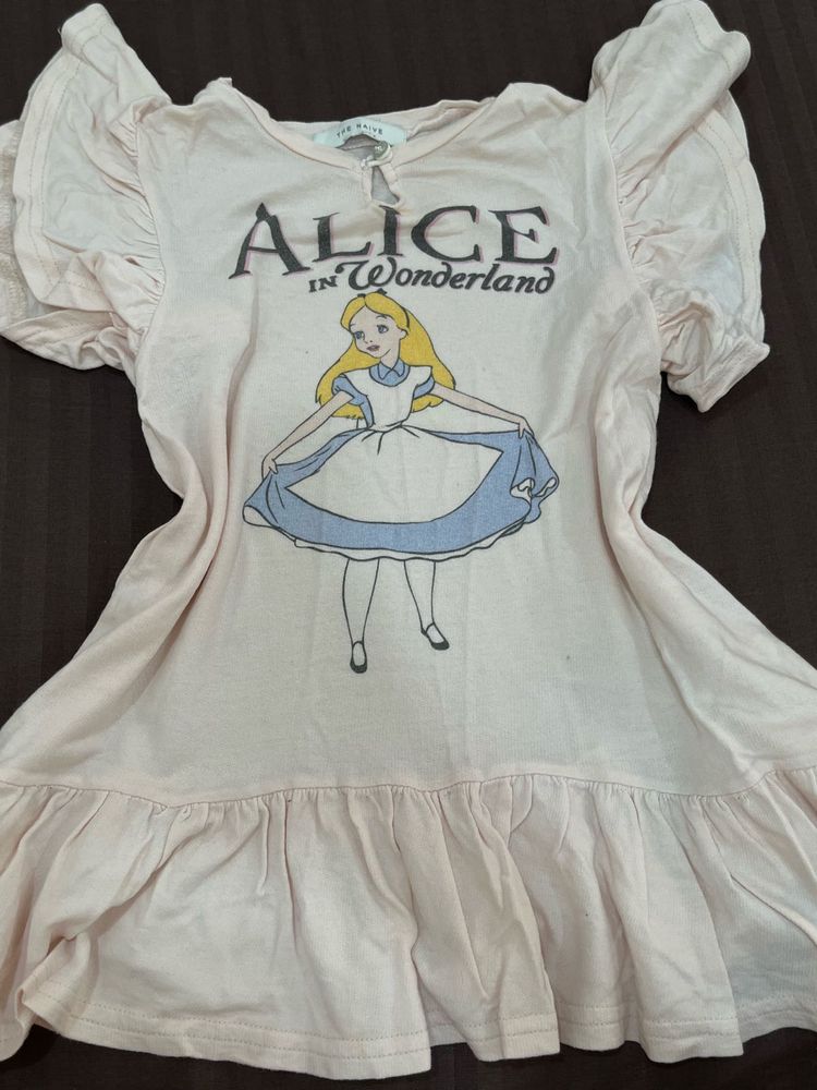 Cute &#39;Alice in Wonderland&#39; baby pink peplum top