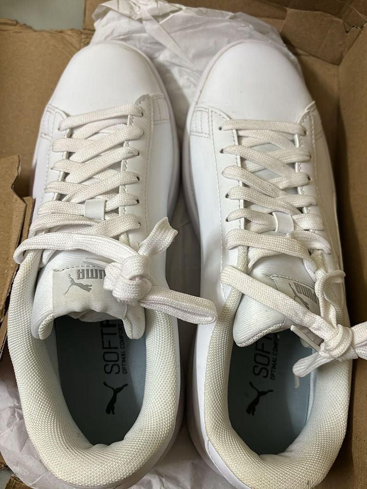 Puma- Puma Smashic Unisex White Sneakers(uk 7)