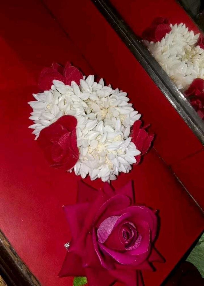 Wrist Flower Bracelet