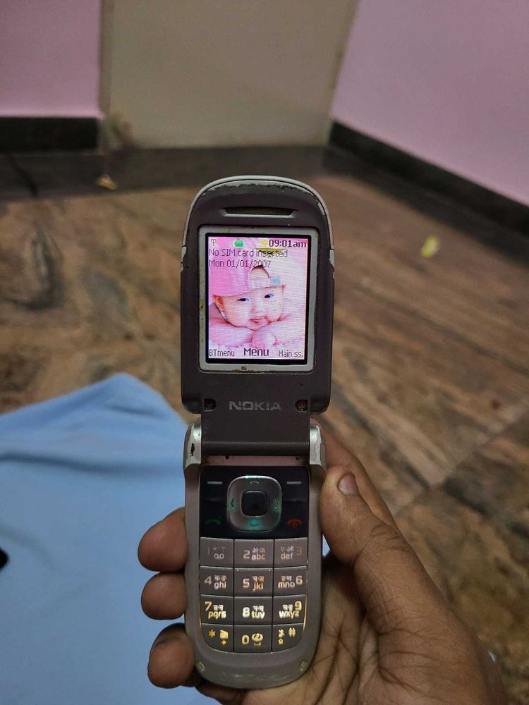 Nokia 2760 Flip