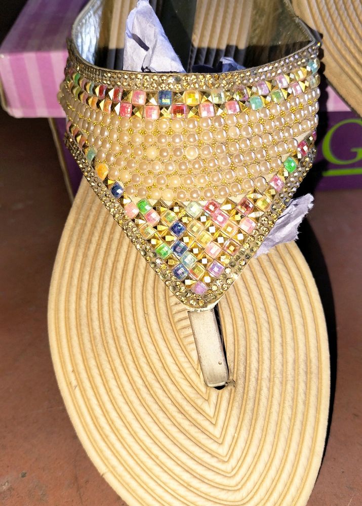 🧩Multi Colour slippers With Free Shipping 🎉🥳