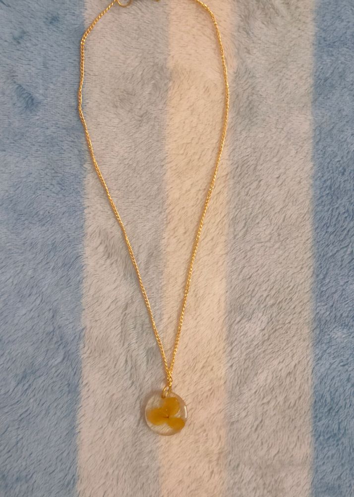Resin Pendant with chain