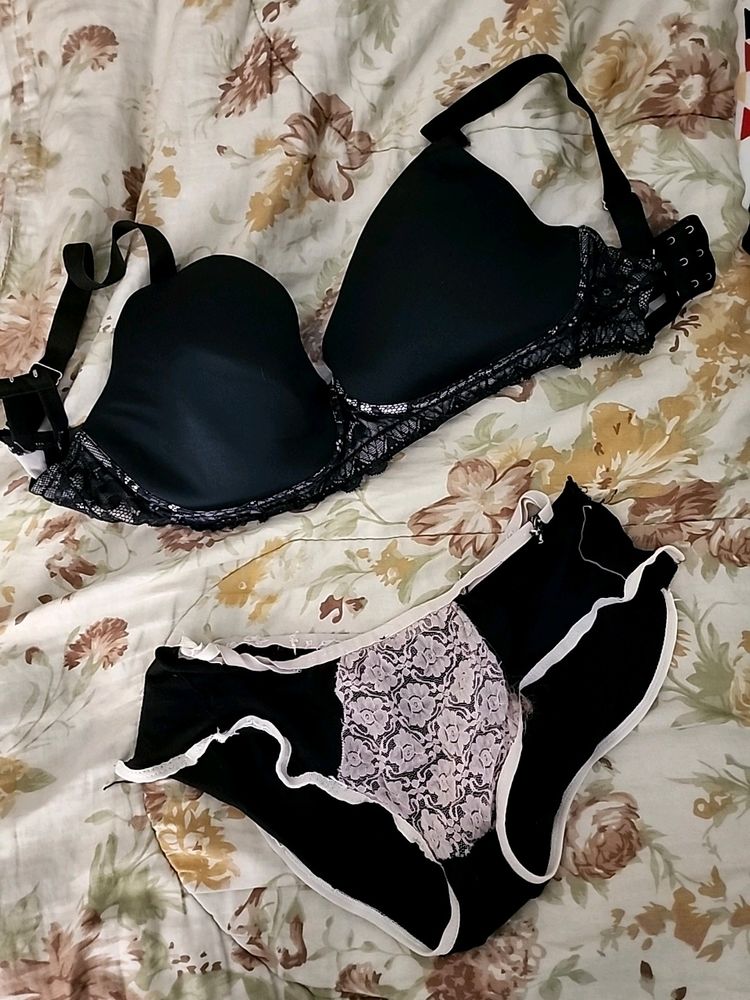 Lingerie Set Imported 🎀 Briefs And Bra