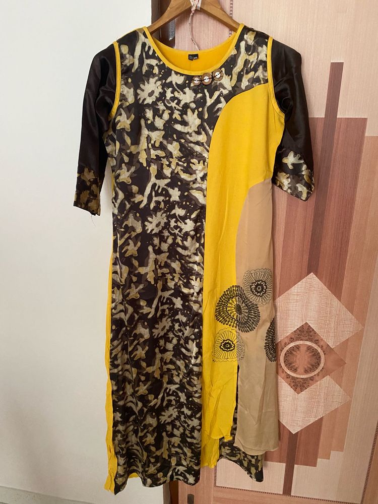 Women’s kurti