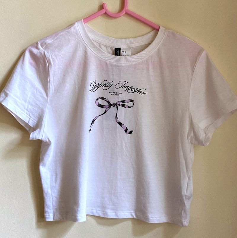 H&amp;M Coquette Printed Cropped T-shirt