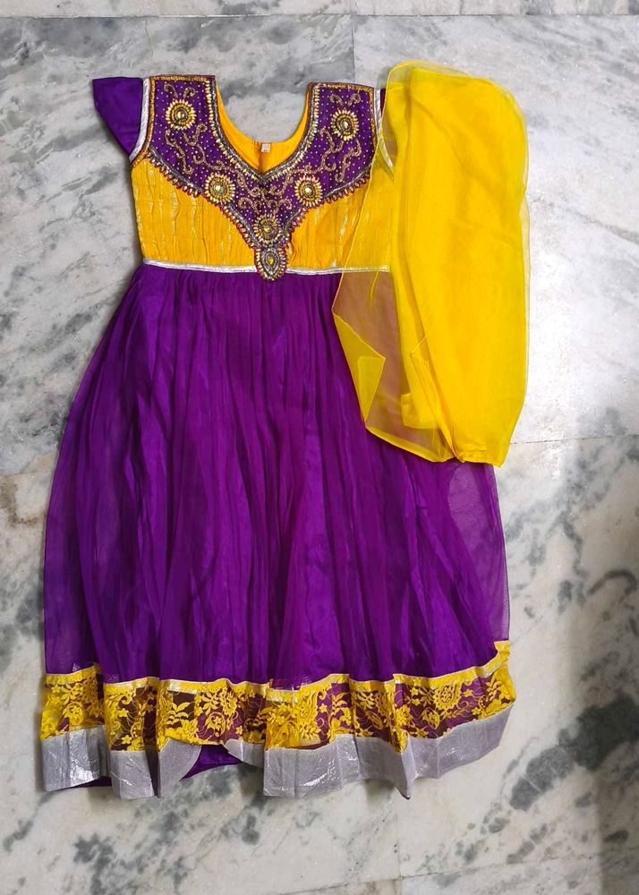 look like a tradition effect on u