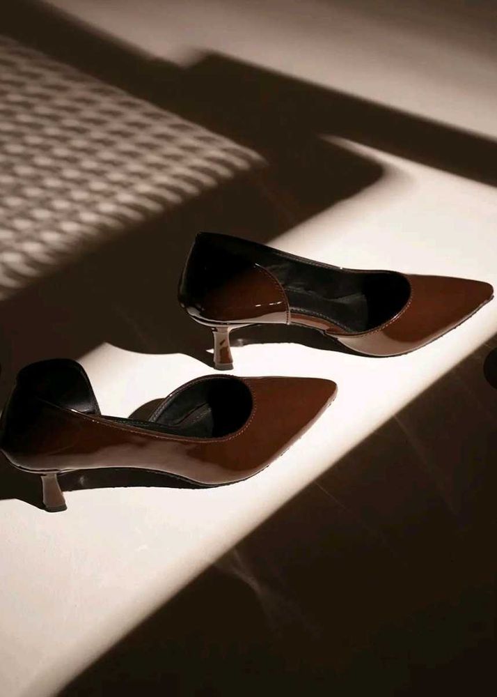 JM LOOKS Chic Brown Heels NEW WITH TAG