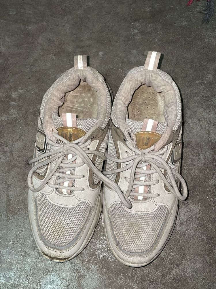 Girls Shoes 👟