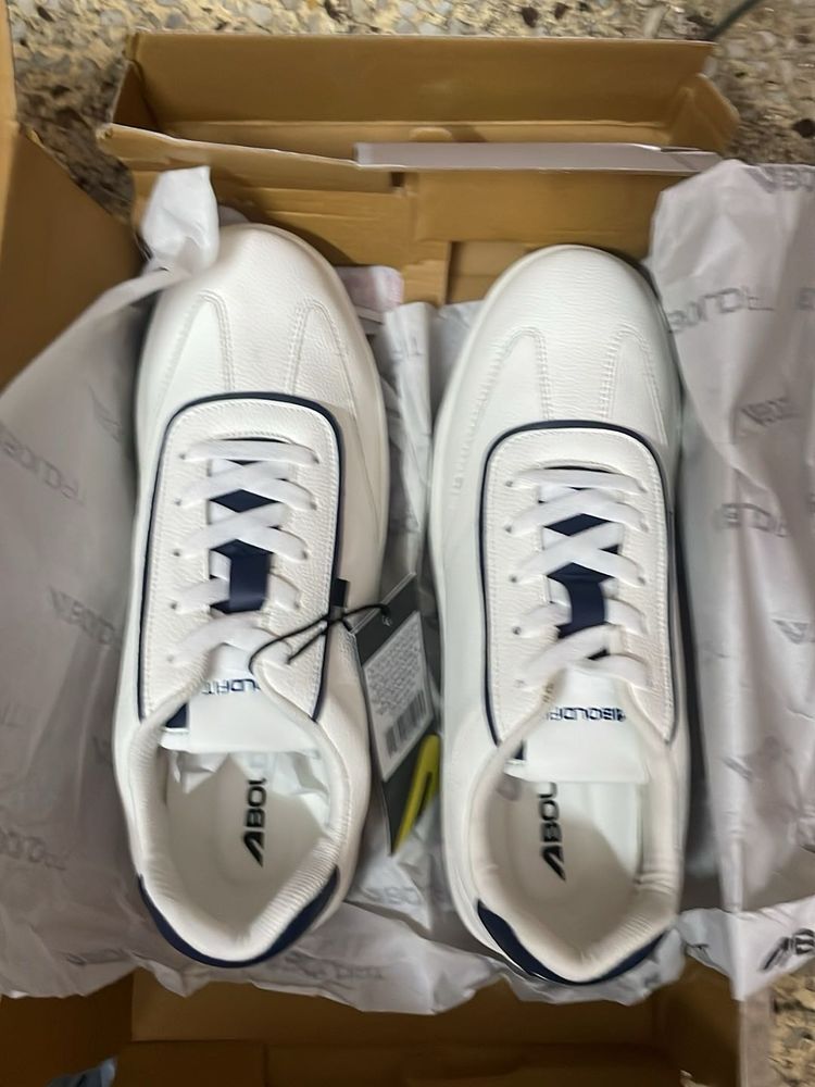 Boldfit Sneakers White