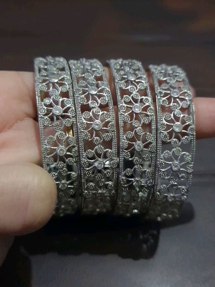 Set Of 4 Silver Bangles