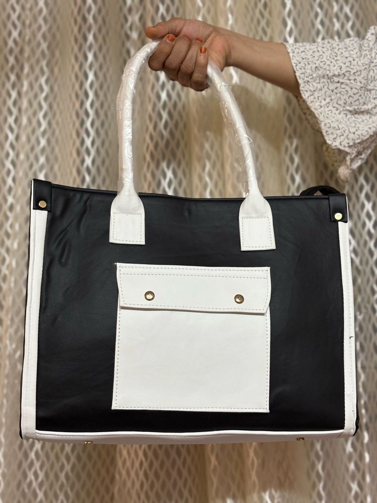 Chic Black &amp; White Tote Bag