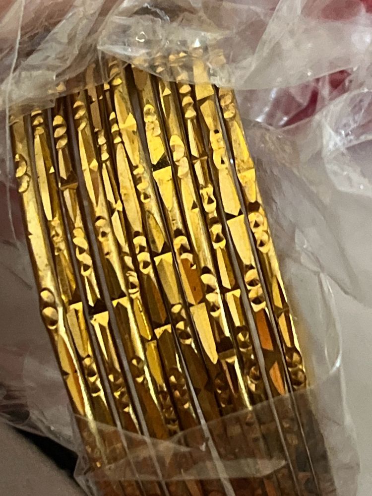 New Unused Set Of 12 Bangles