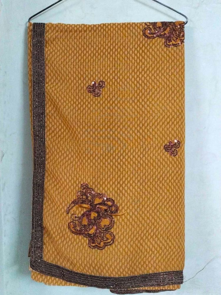 🎀Embroidered Mustard Saree🎀