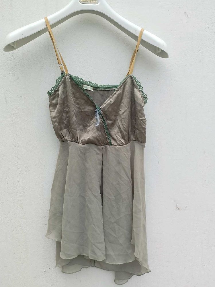 V Neck Top.