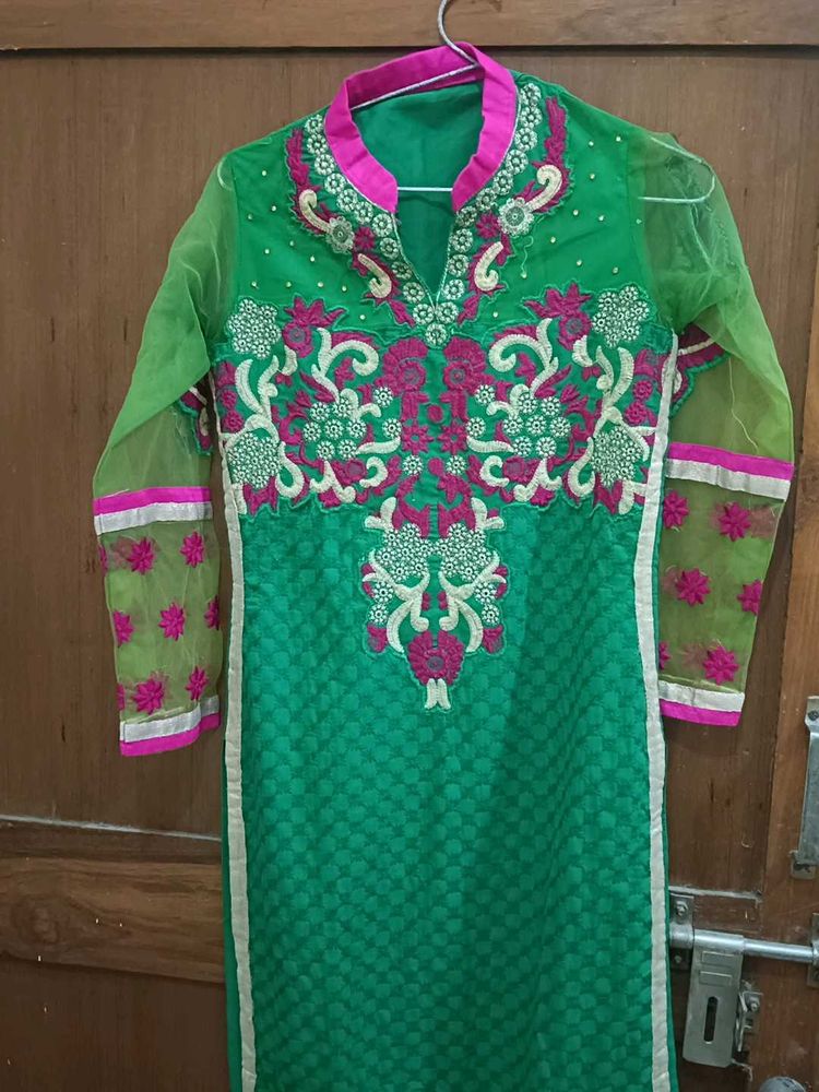 Green Embroidered Kurta
