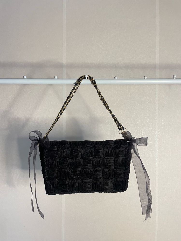 Chic Black Woven Clutch Bag with Chain Strap