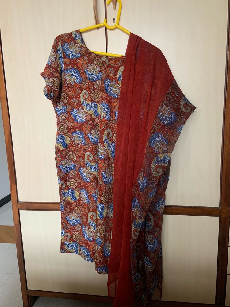 Set Of Kurta And Dupatta
