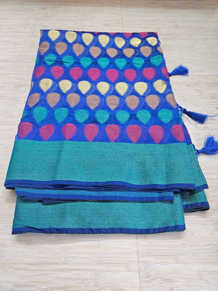 Blue &amp; Green Patterned Saree