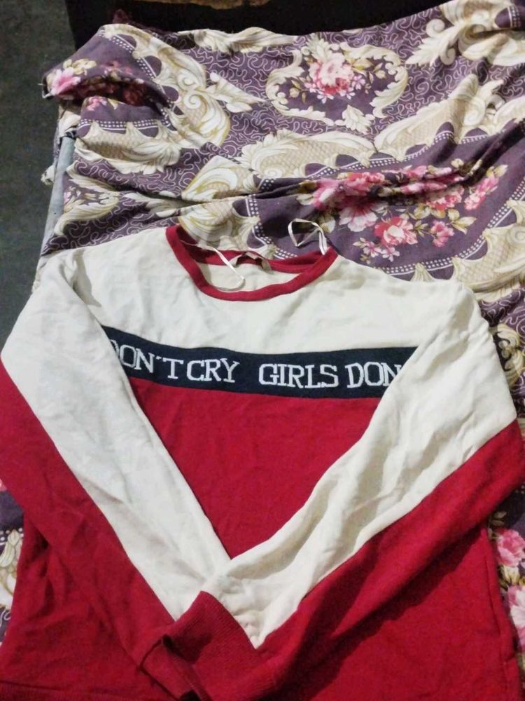 Trendy Graphic Print Top