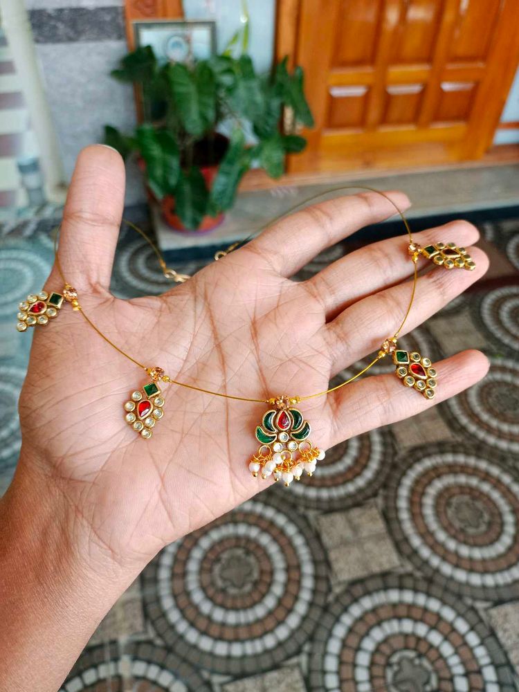 Traditional Invisible Chain