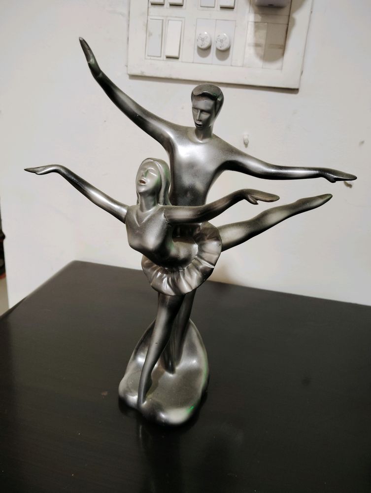 Grey Dancers Figurine