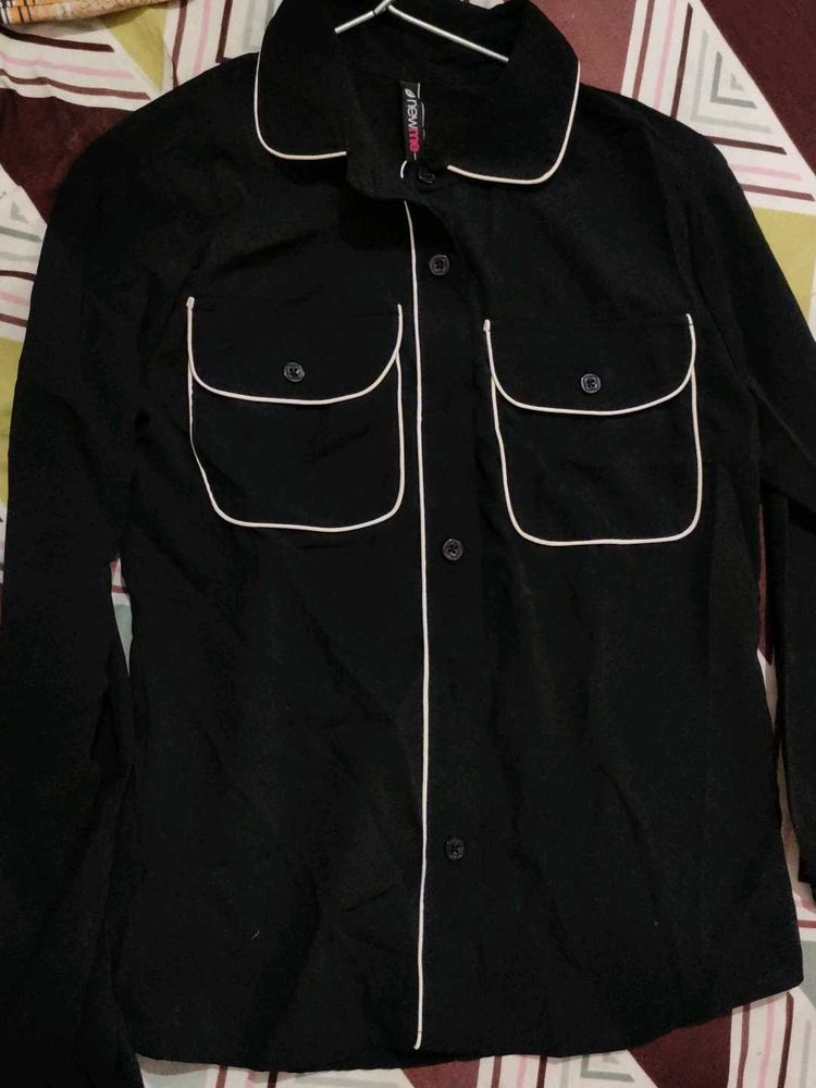 Double Pocket Contraate Piping Shirt