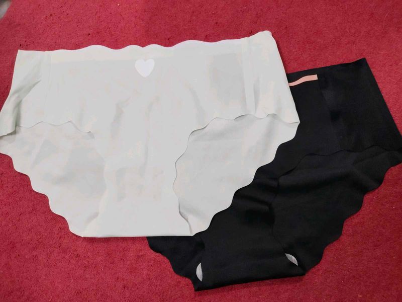 Panties - Black and White (CT).