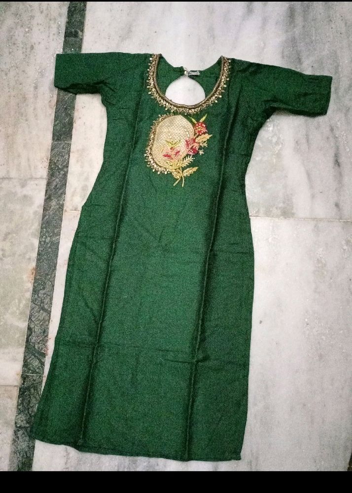 Green Kurti