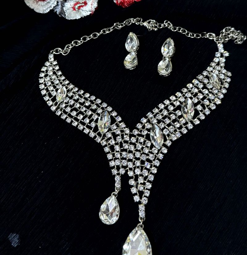 Rhinestone Necklace &amp; Earring Set