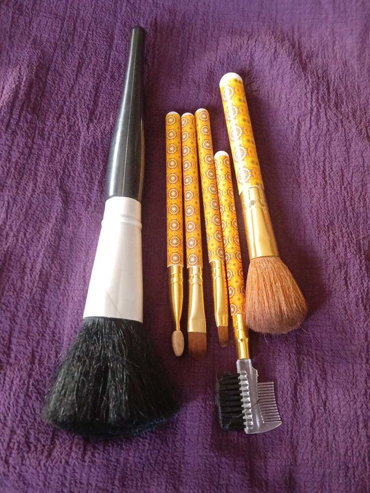 Makeup Brushes