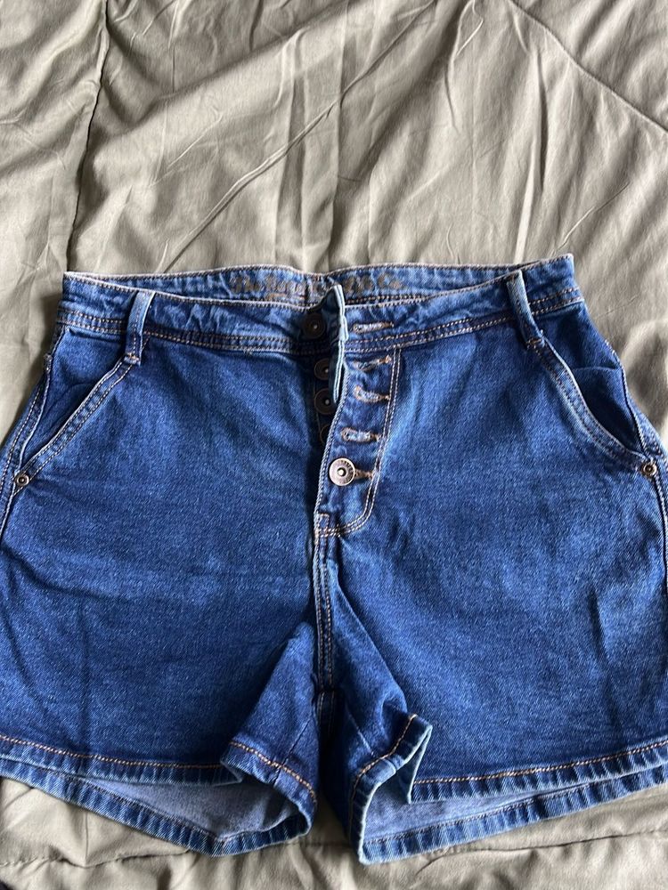 Vintage-Style Denim Shorts