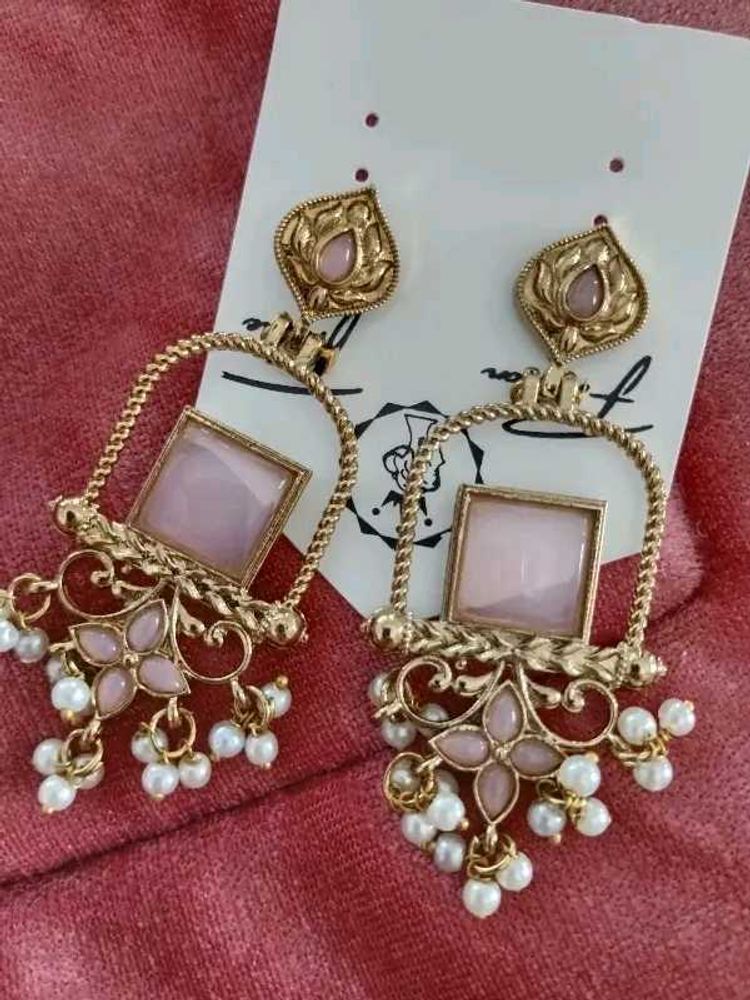 Elegant Pink &amp; Gold Earrings