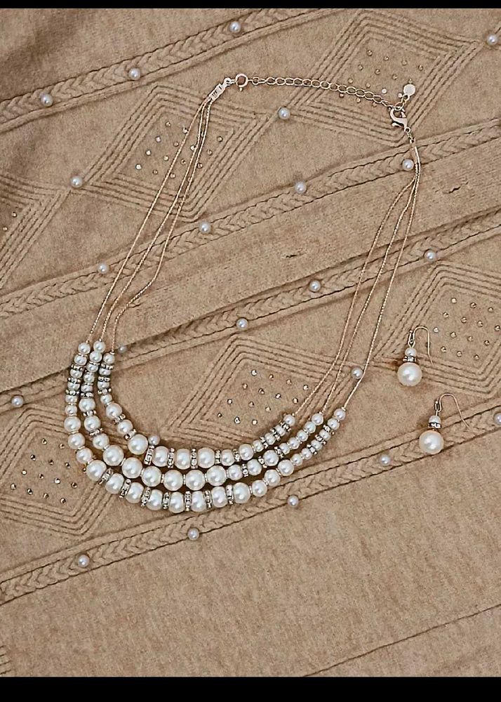 New Unused Pearl Necklace &amp; Earring Set
