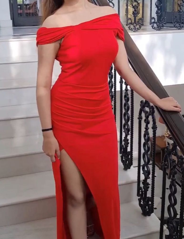 Elegant Red Maxi Dress