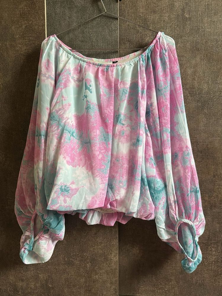 Balloon Sleeve Top