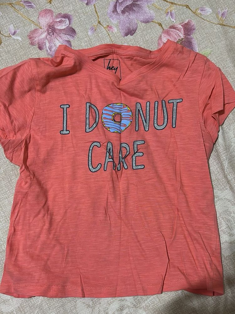 cute peach tee (small-medium) from Central