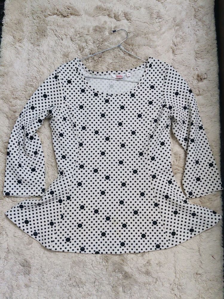 White polkar Dot Top