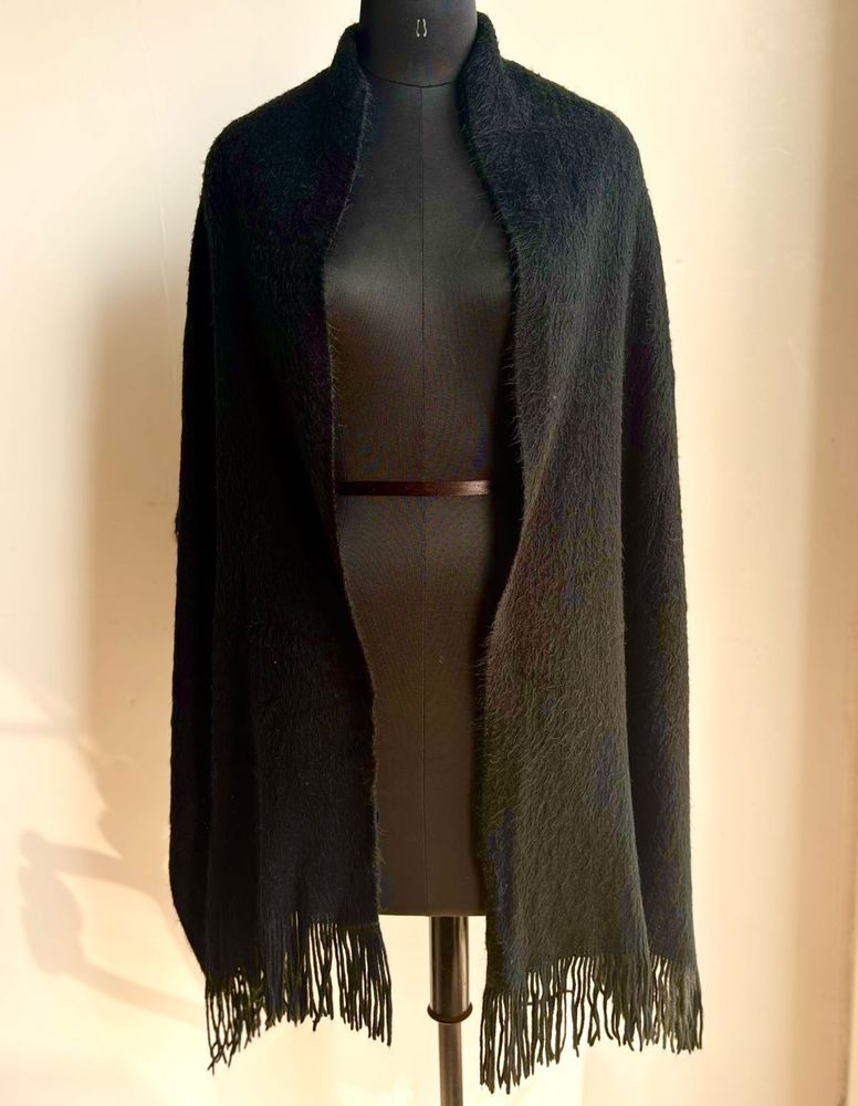 HnM Elegant Black Fringe Stole