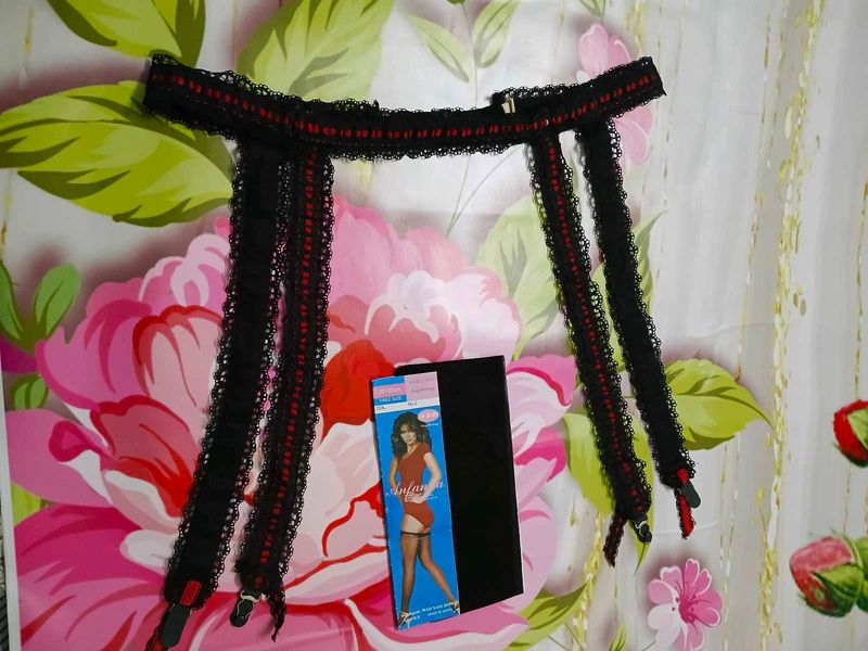 (828)Lace Garter Belt Stockings Set