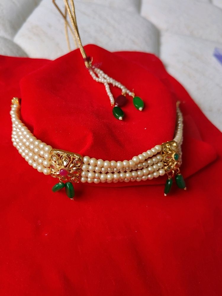 Pearl Choker Necklace