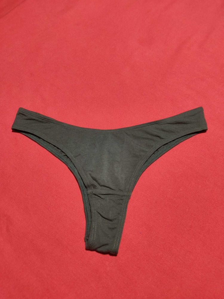 H&amp;M Thong Size .S