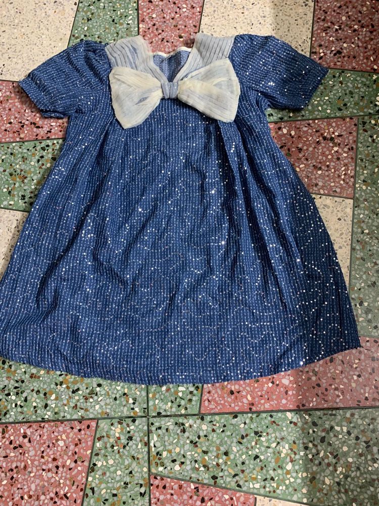 Sale💯Cute Bow Dress 👗
