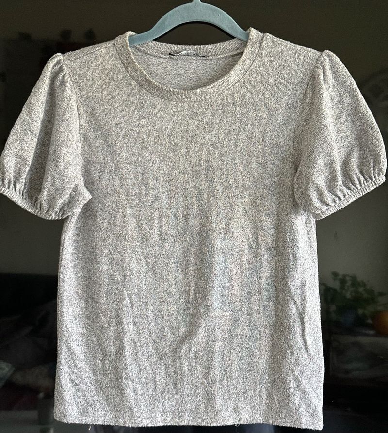Zara Grey Puff Sleeve Top Size - Small