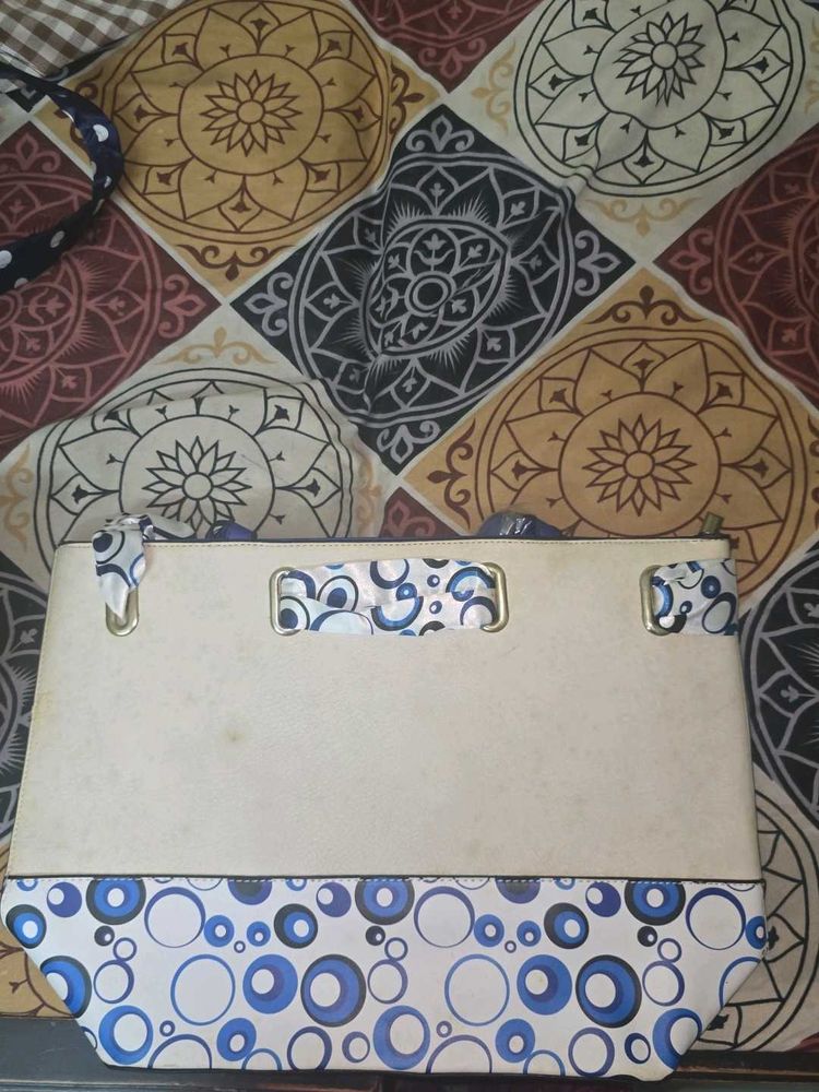 Circle Pattern Handbag