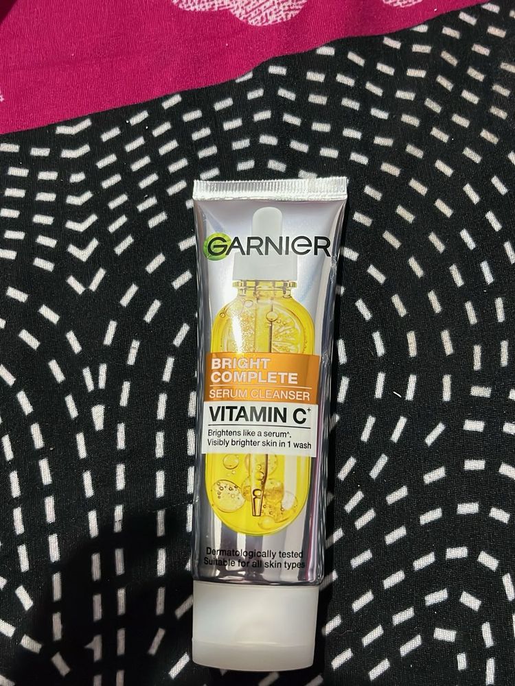 Garnier Bright Complete Serum Cleanser